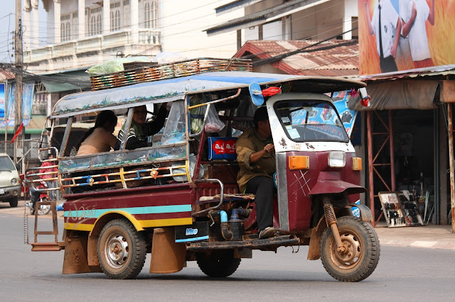 Đi lại bằng gì khi du lịch Lào?