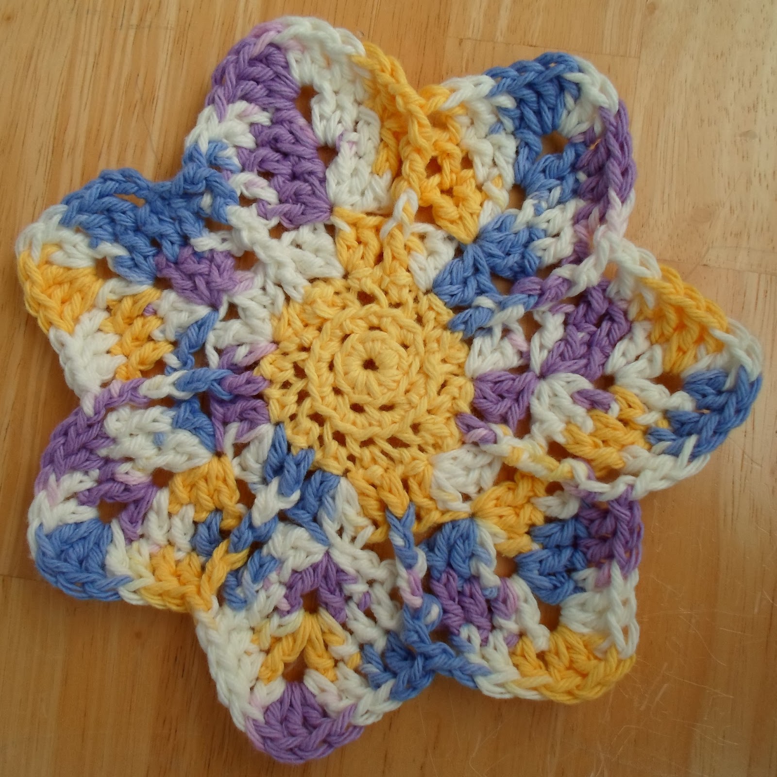 Happier Than A Pig In Mud: Crochet Spring Flower Dishcloth