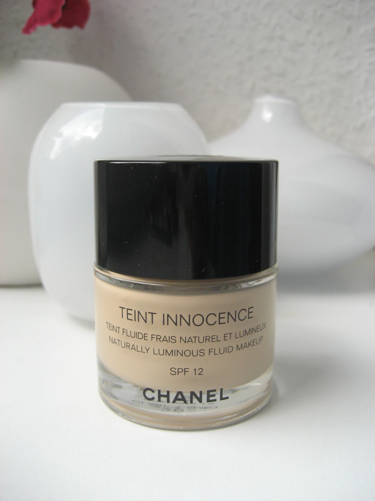 delicate hummingbird.: foundation overview #12: Chanel Innocence.