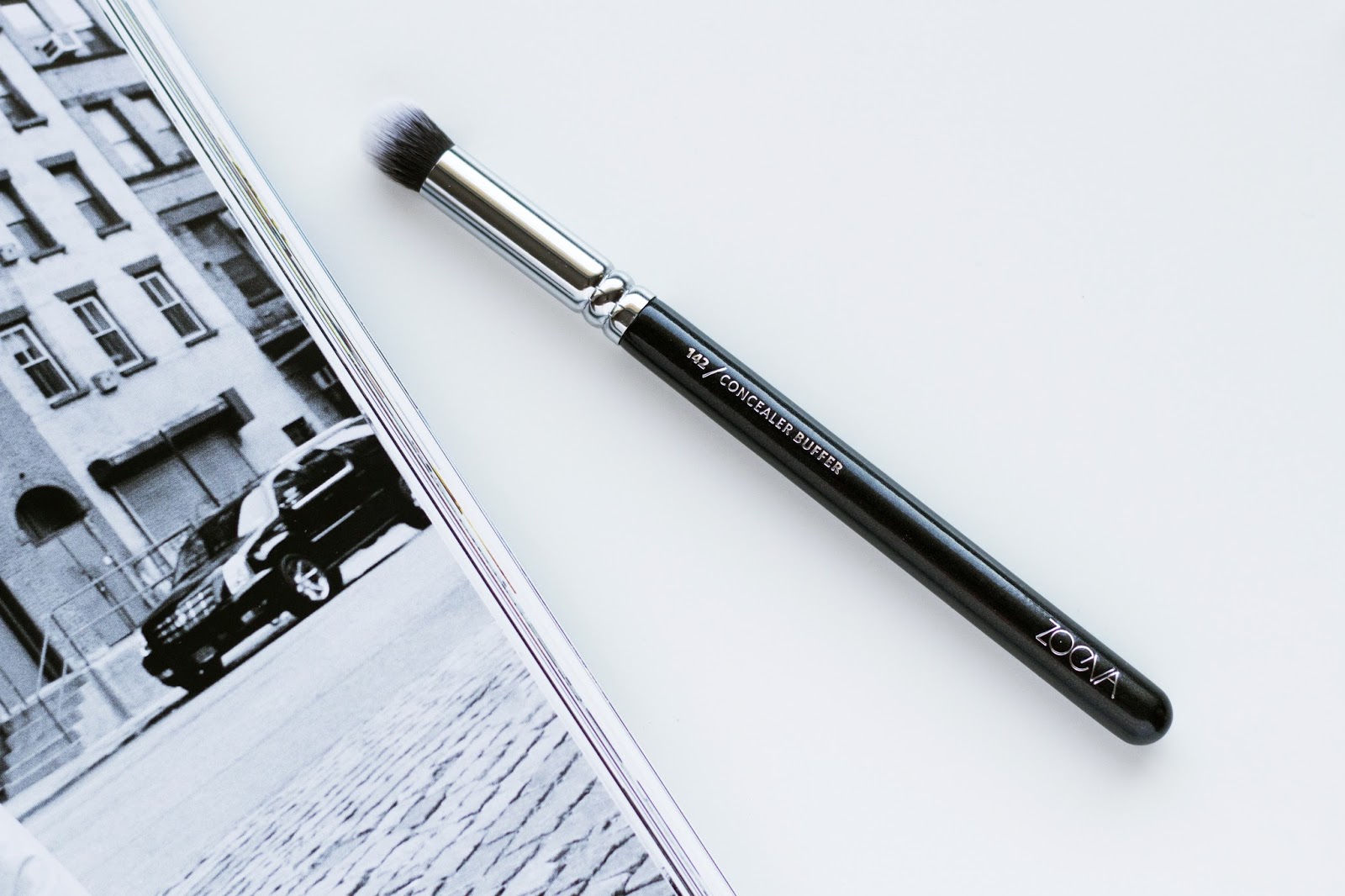 Zoeva Concealer Buffer Brush 142 at Stephen Hutchinson blog