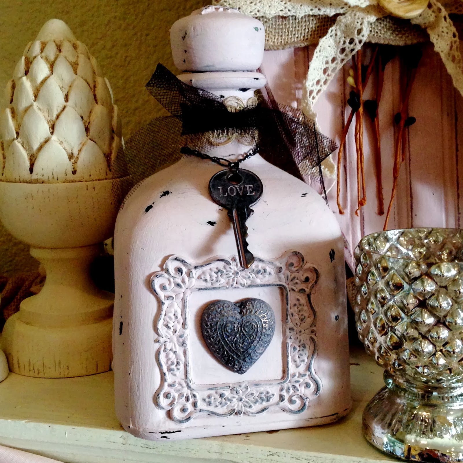 Vintage valentine home decor Vintage valentine home decor