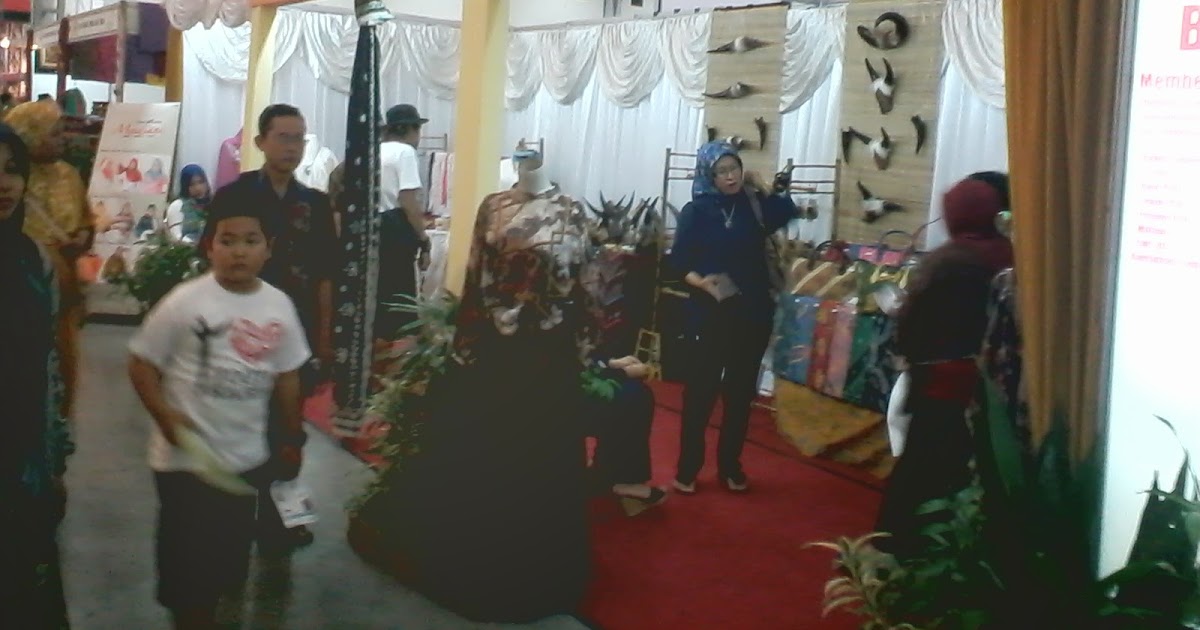 JOGJA DEKOR dekorasi kain untuk stand pameran