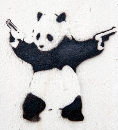 Panda-bjørn graffiti, med pistoler Panda-bjørn graffiti, med pistoler