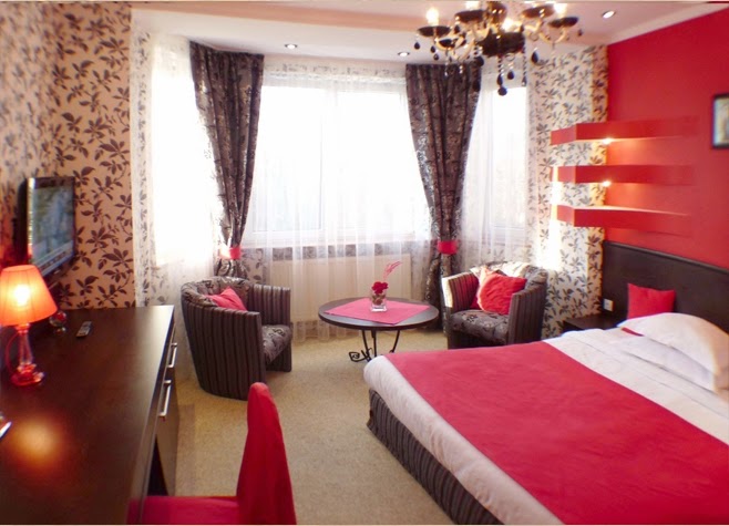 http://lvivalive.com/eney-hotel