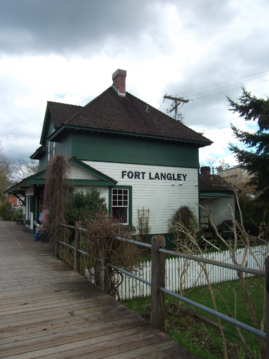 Jasmines Journeys Antique Weekend Fort Langley