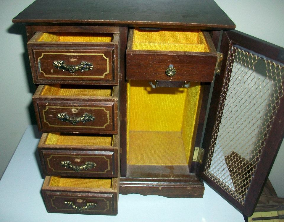 Salt And Pepper Makers Jewellery Box ReDo