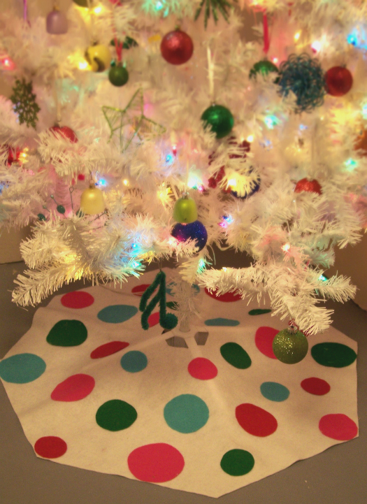 laurendy diy make your own christmas tree skirt 5 laurendy diy make your own christmas tree skirt 5