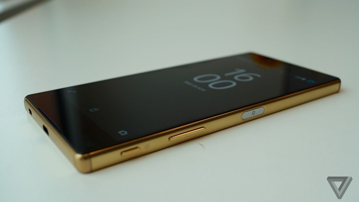 Wee Smartphone Sony Xperia Z5 Premium Official Videos