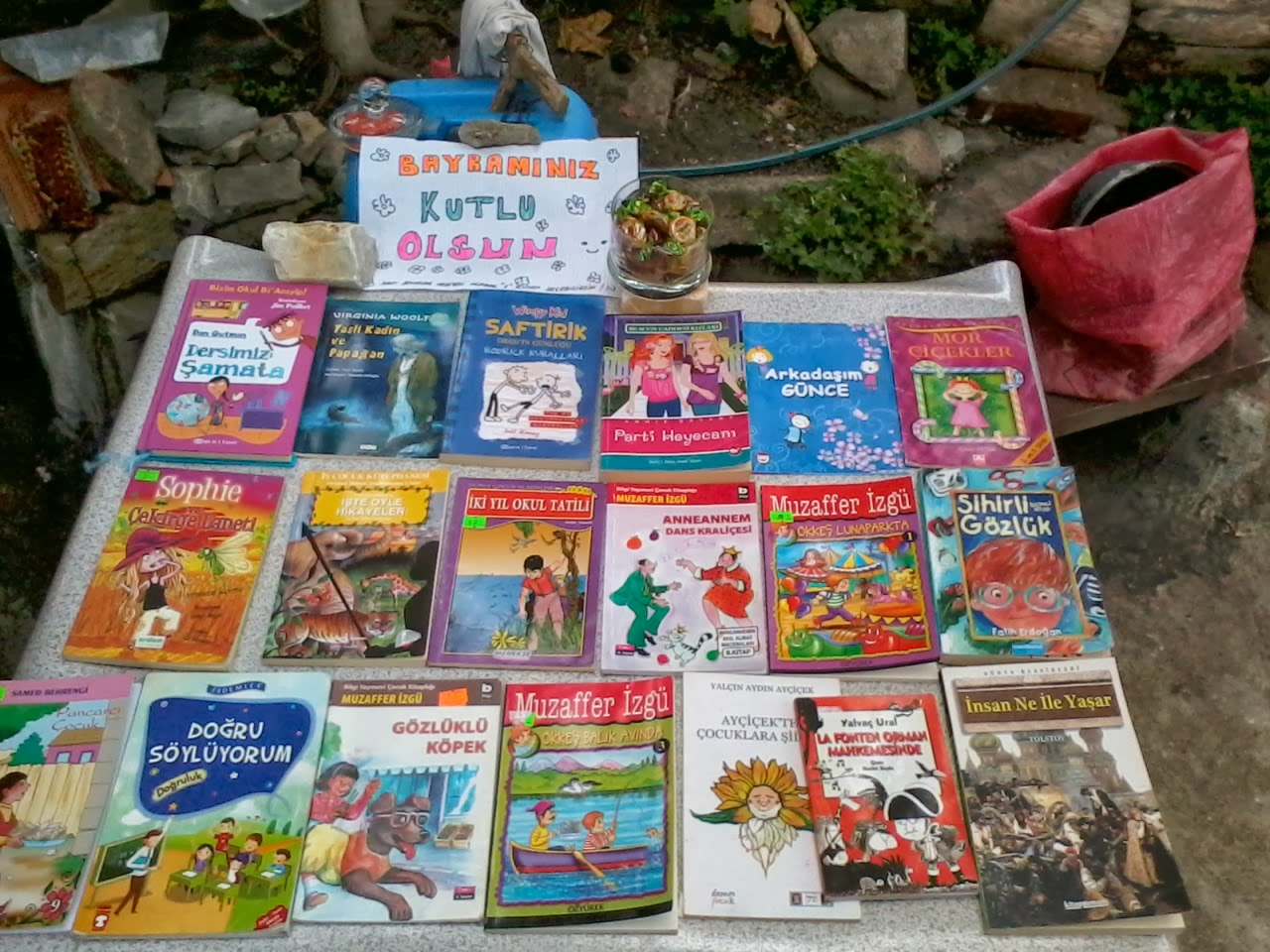 aylak adam 2013 kurban bayrami hediyesi olarak her cocuga bir kitap