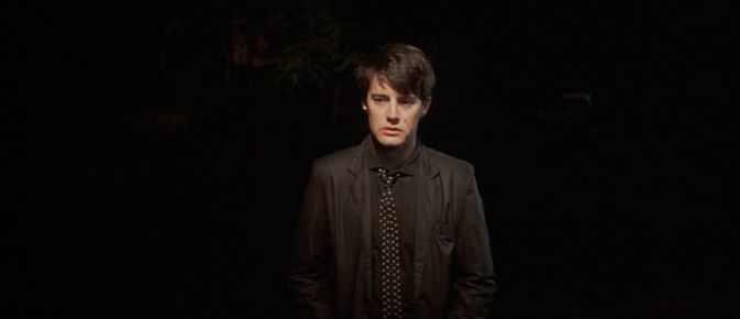 an analysis of blue velvet a film by david lynch An analysis of lynch's blue velvet in the film, opposites function to delimit a certain psychological space, one that is momentarily available to the viewer. an analysis of blue velvet a film by david lynch An analysis of lynch's blue velvet in the film, opposites function to delimit a certain psychological space, one that is momentarily available to the viewer.