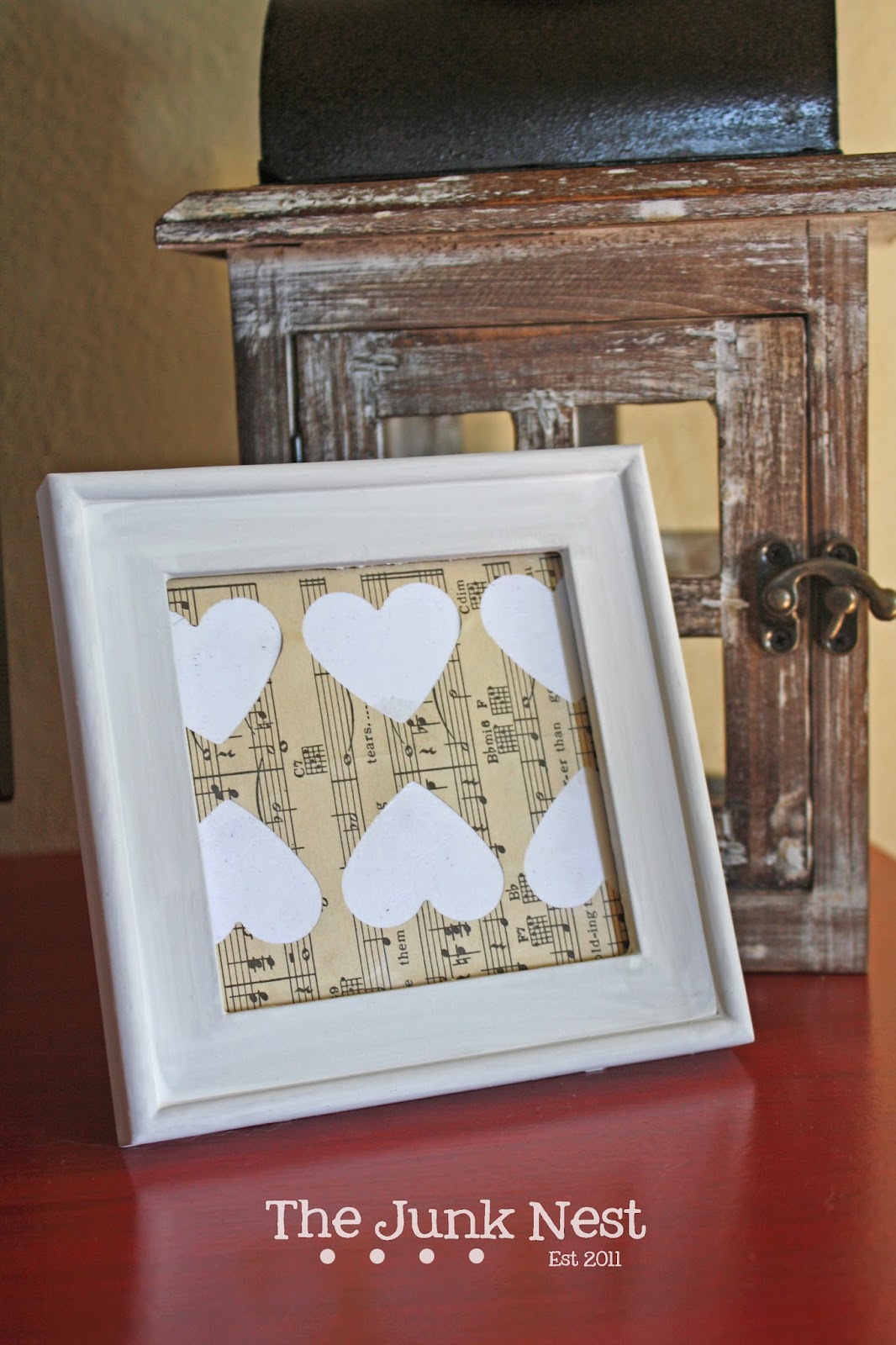 The Junk Nest DIY Heart Picture Frame
