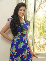 Richa Panai Latest Glam pics in Blue-cover-photo