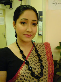 TV Presenter Ishara Koralage picture