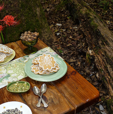 dining in the woods with honey-vanilla cookies