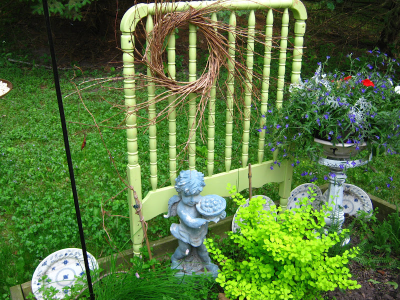 Frugalicious Chick: Spring Yard Ideas