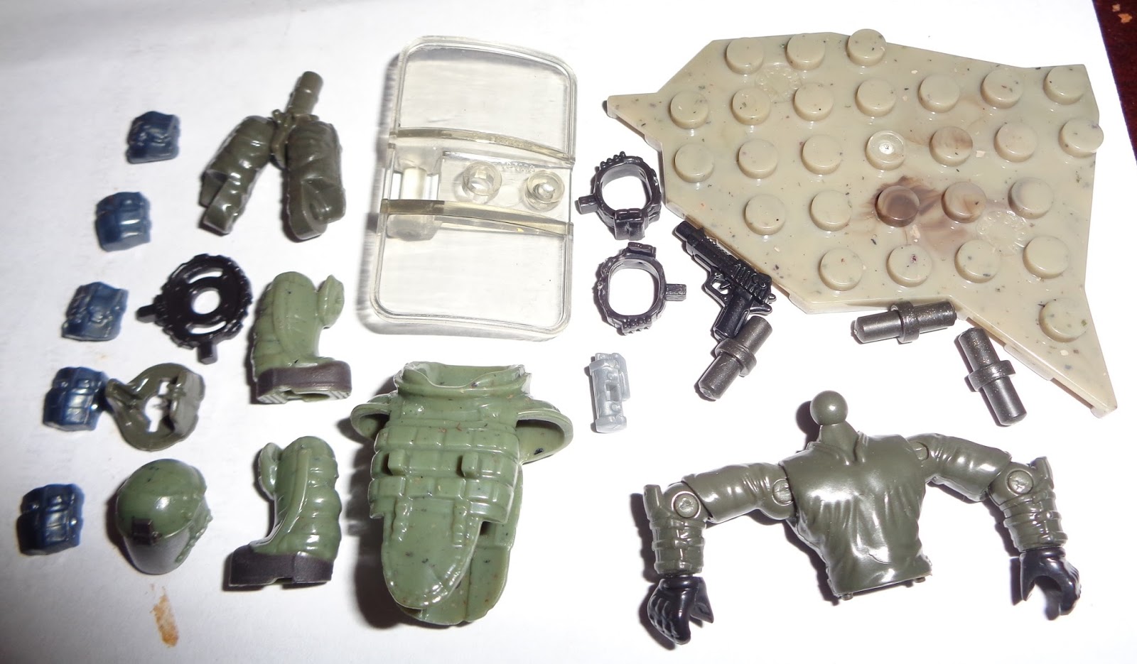 mega bloks call of duty juggernaut