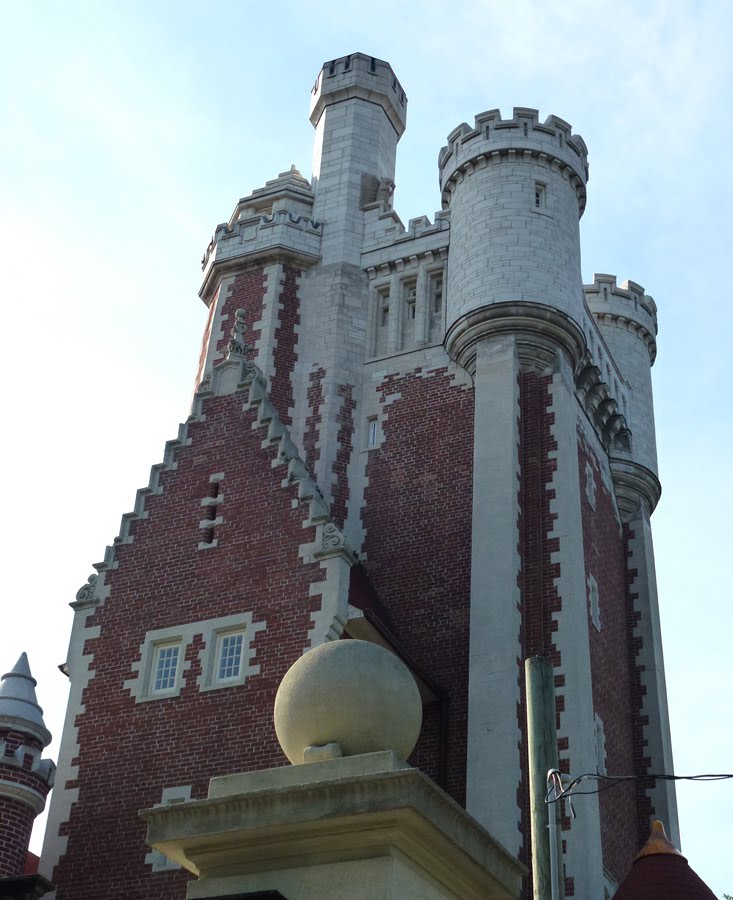 Casa Loma Stables