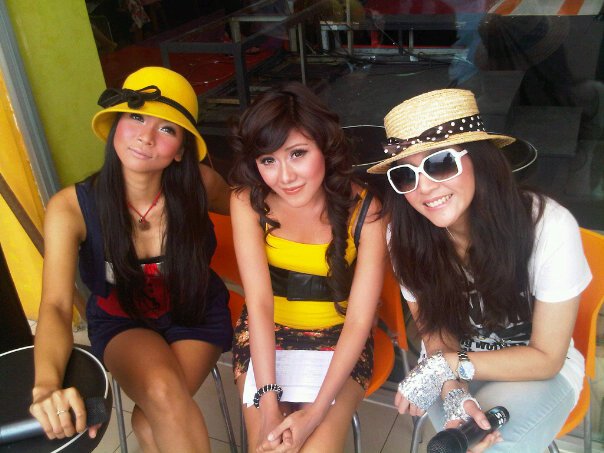 Foto Rey Utami Presenter Seksi3