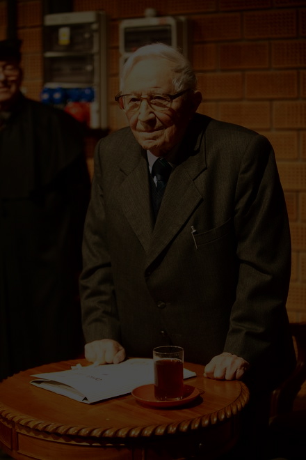 Tadeusz rozewicz biography image