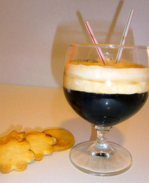 Café Irlandes (Irish coffee) Café Irlandes (Irish coffee)