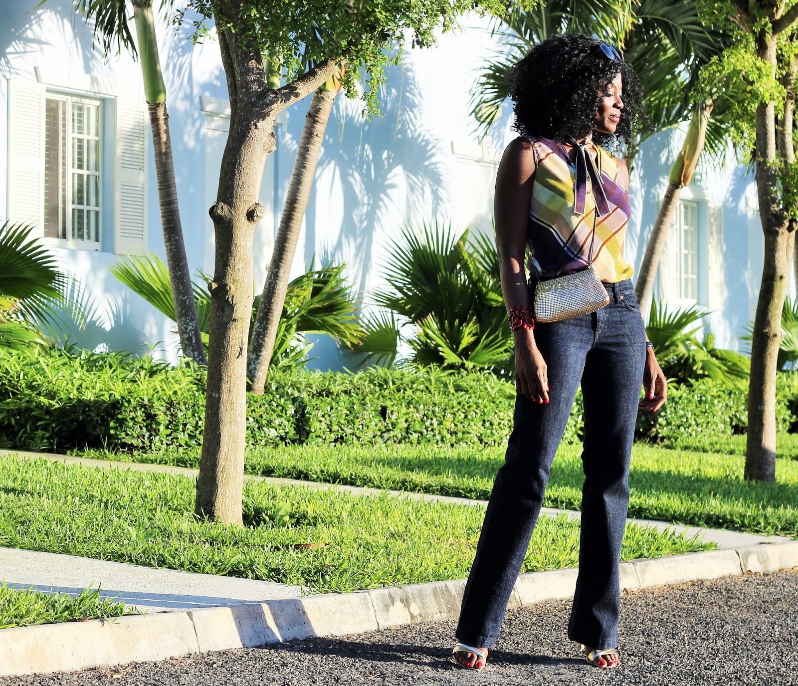 NOTHING A RED LIPSTICK AND FLARE JEANS CAN'T FIX... The Fashion Stir Fry