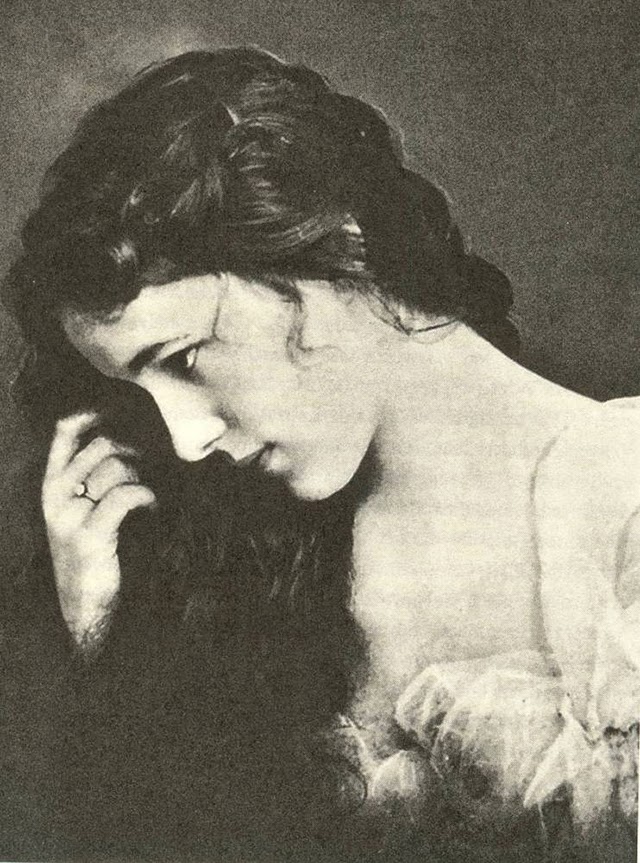 Amazing Historical Photo of Evelyn Nesbit in 1905 