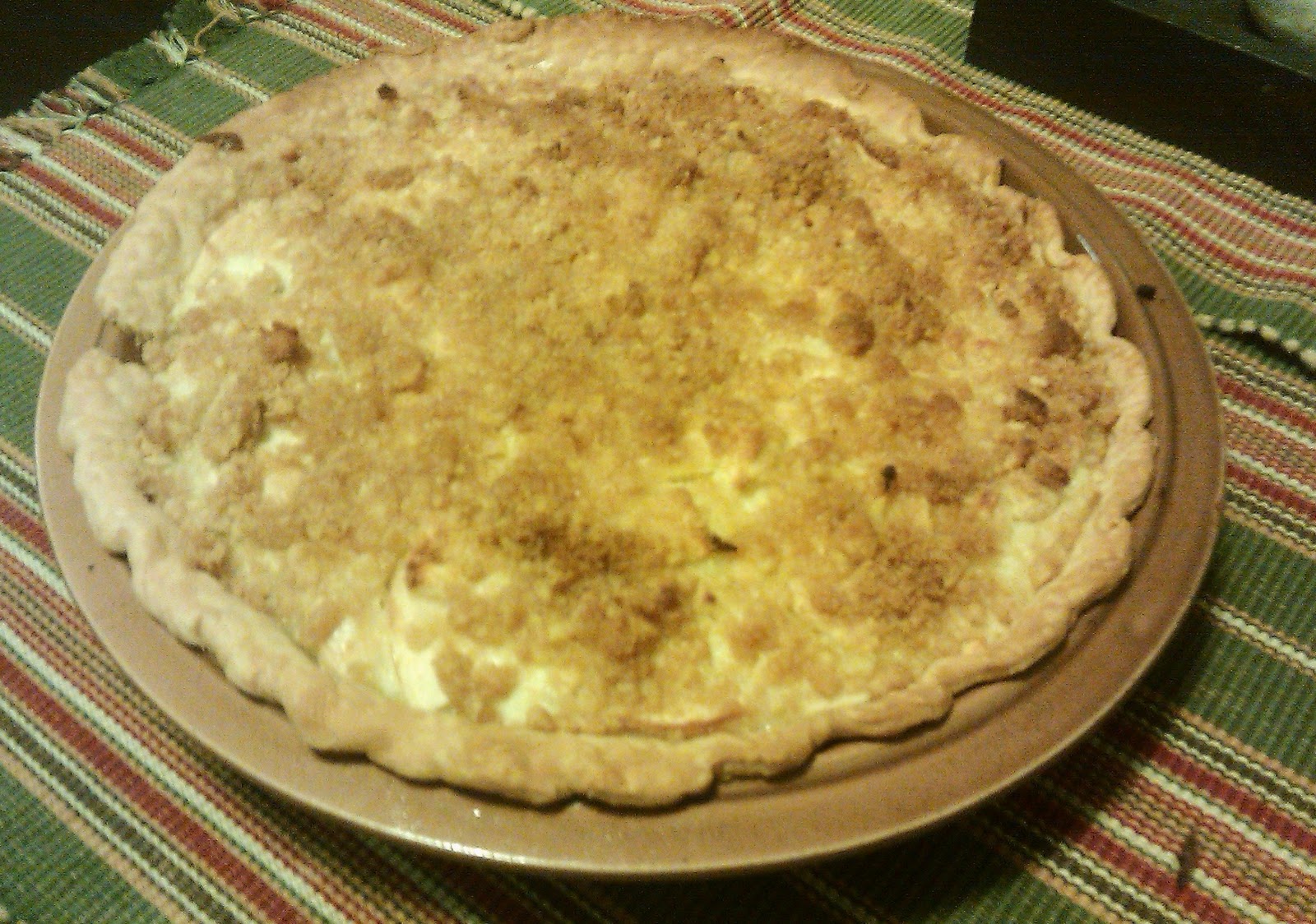 Simply Simmer Sour Cream Apple Streusel Pie
