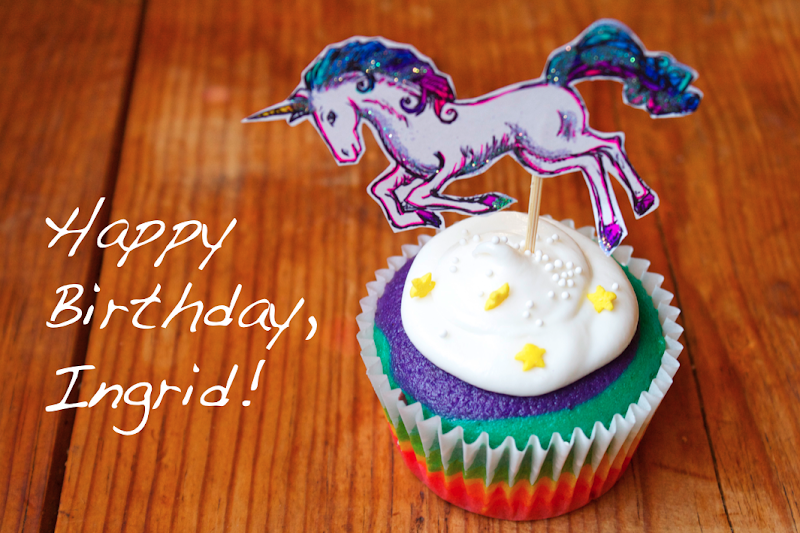 Unicorn Rainbow Cupcakes title=