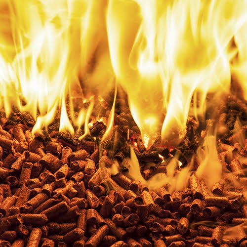 Briquetas de madera para estufas y chimeneas. - Madera de Pinares. Venta de  Pellets en España