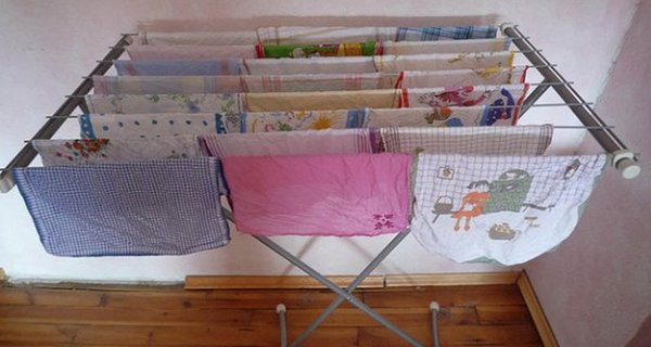 Never Dry Laundry Indoors, The Side Effect Can Be Deadly Dry Laundry Indoors,