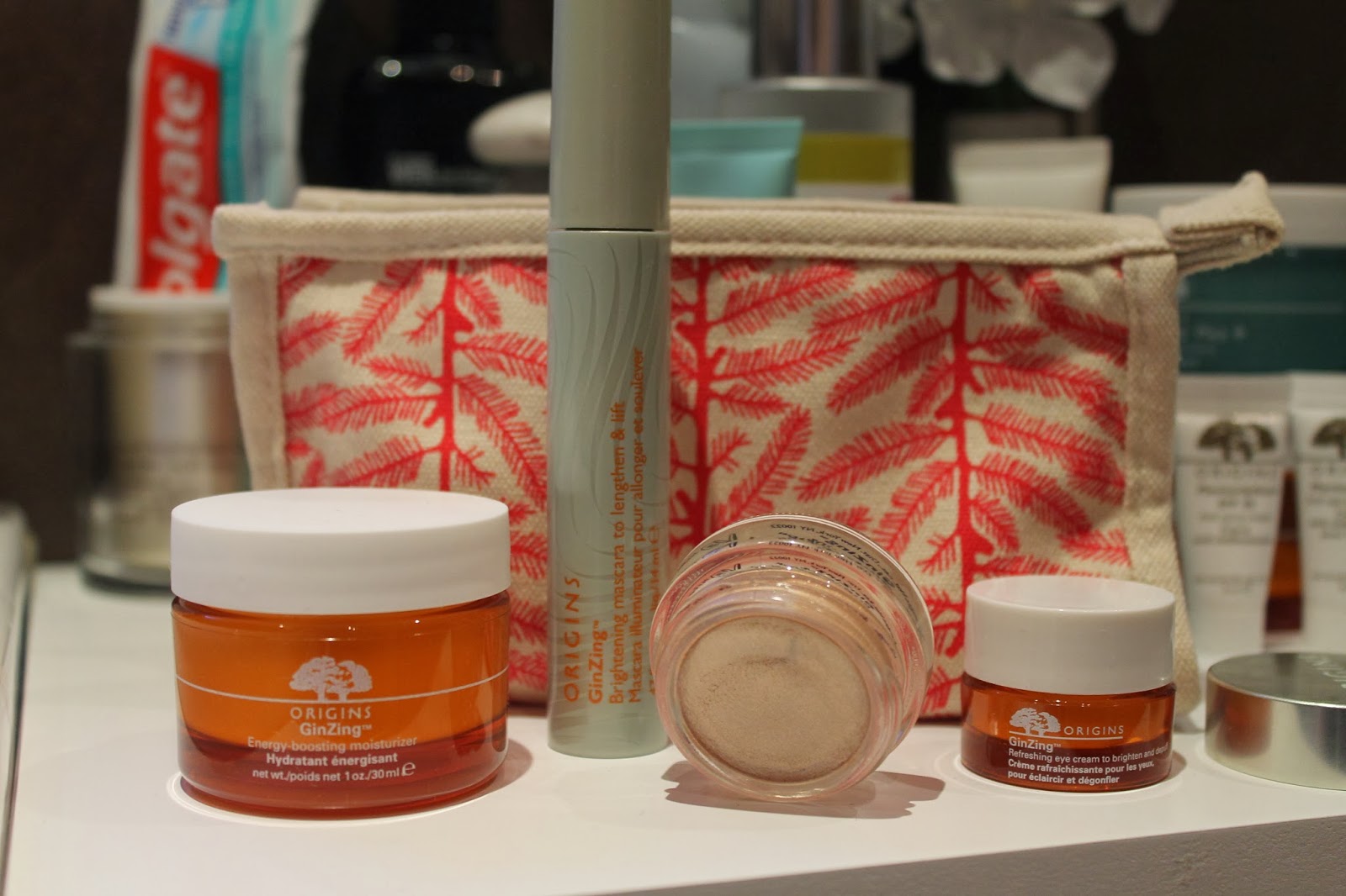En Ucuz Origins Ginzing Refreshing Eye Cream To Brighten And Depuff Fiyati Kozmetikfiyatlari Com Da