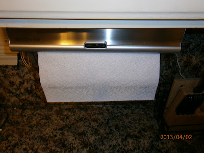 Innovia Paper Towel Dispenser - Mom Favorites