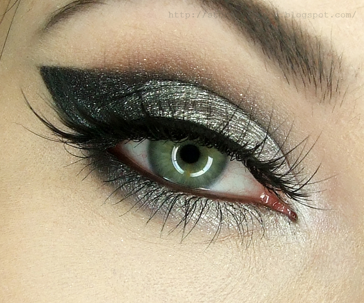Ferrou Makeup Blog Makijaż Kosmetyki Makijaż Sylwestrowy Srebrno