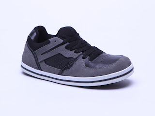 Sepatu Anak Sepatu Anak