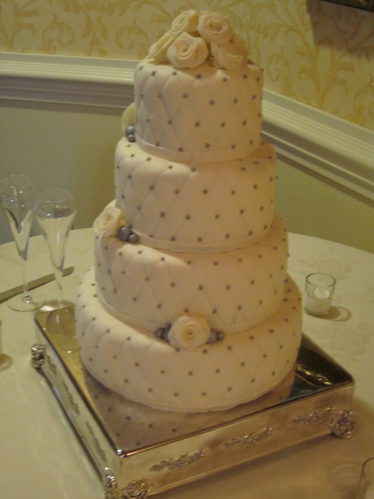 Darlin Designs: Quilted Wedding Cake