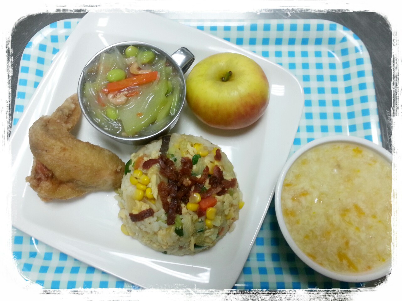 磐石高中校園廚房: 1041015晚餐菜色