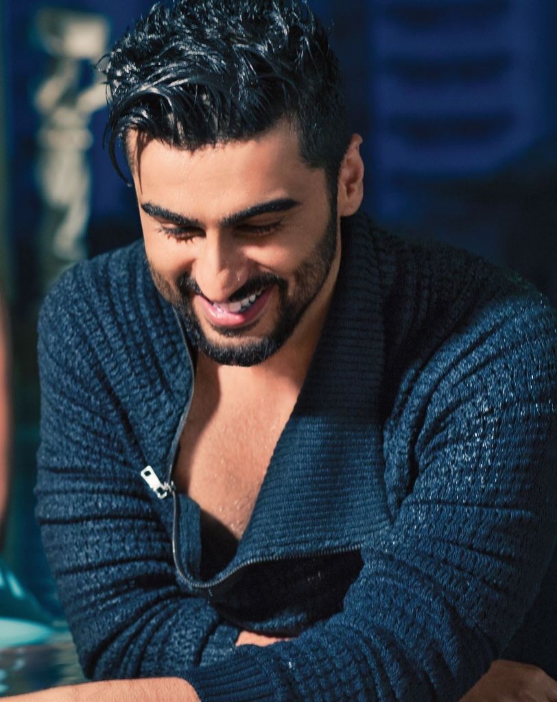 http://4.bp.blogspot.com/-cEIyvza8gIk/VhO0Rjr08tI/AAAAAAAAGGY/Zk2bfhhSSfw/s1600/Arjun-Kapoor-Maxin-7-812x1024.jpg