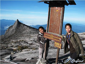 st johns peak Mt. Kinabalu, mt kinabalu summit, summit of mt kinabalu, kota kinabalu summit, climbing mt kinabalu, mt kinabalu climbing tips