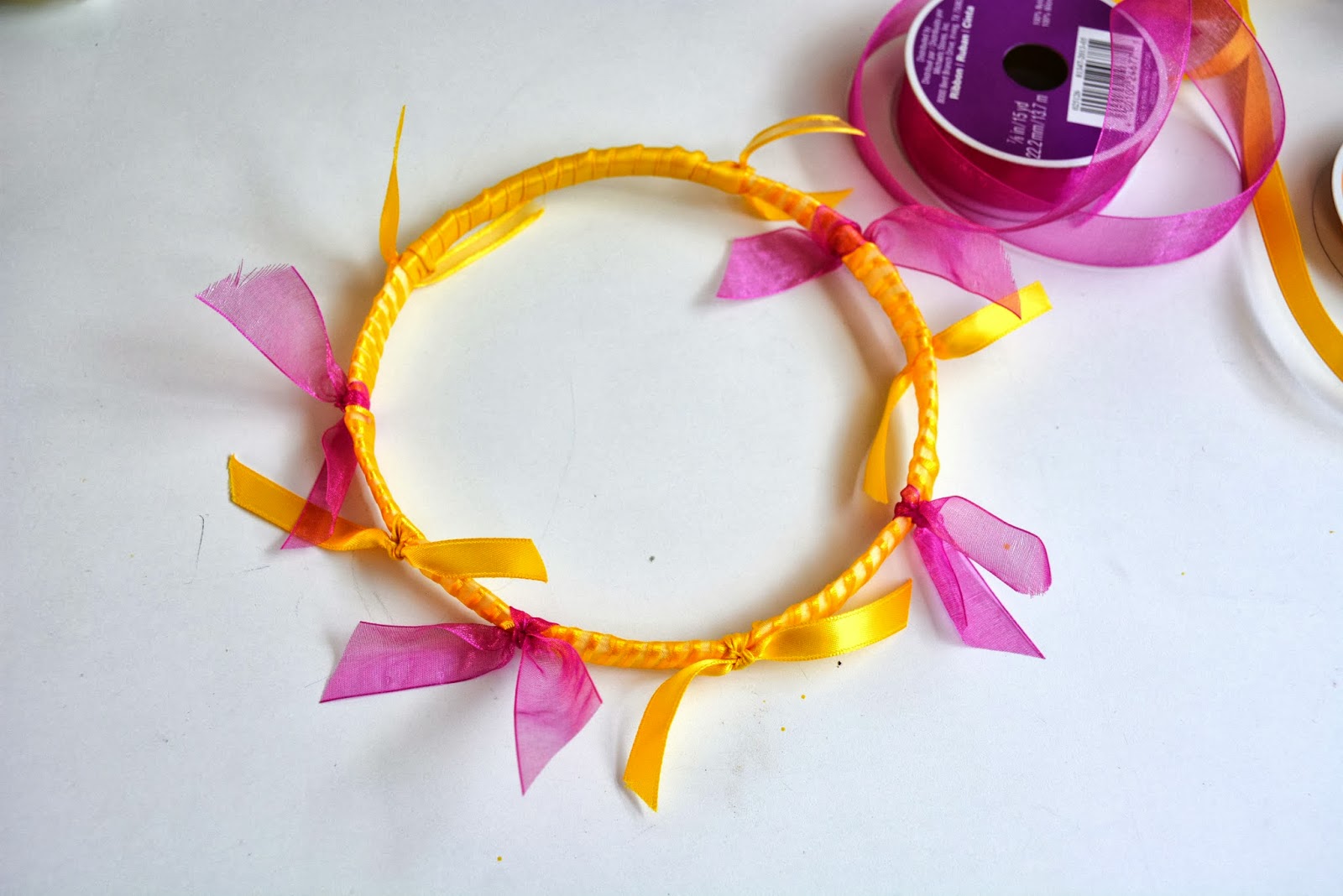 Aesthetic Nest Craft Ribbon and Flower Crowns (Tutorial)