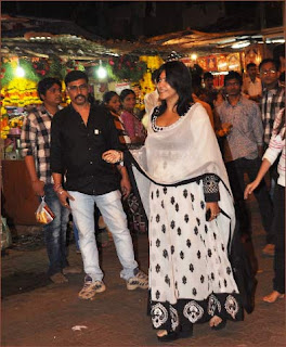 Sunny Leone & Ekta Kapoor visits Siddhivinayak temple