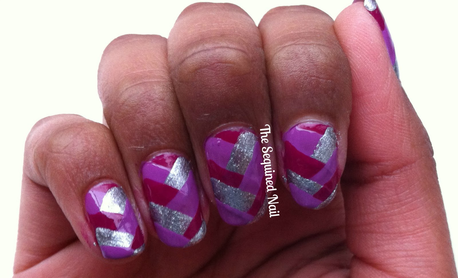 The Sequined Nail Fishtail Nails