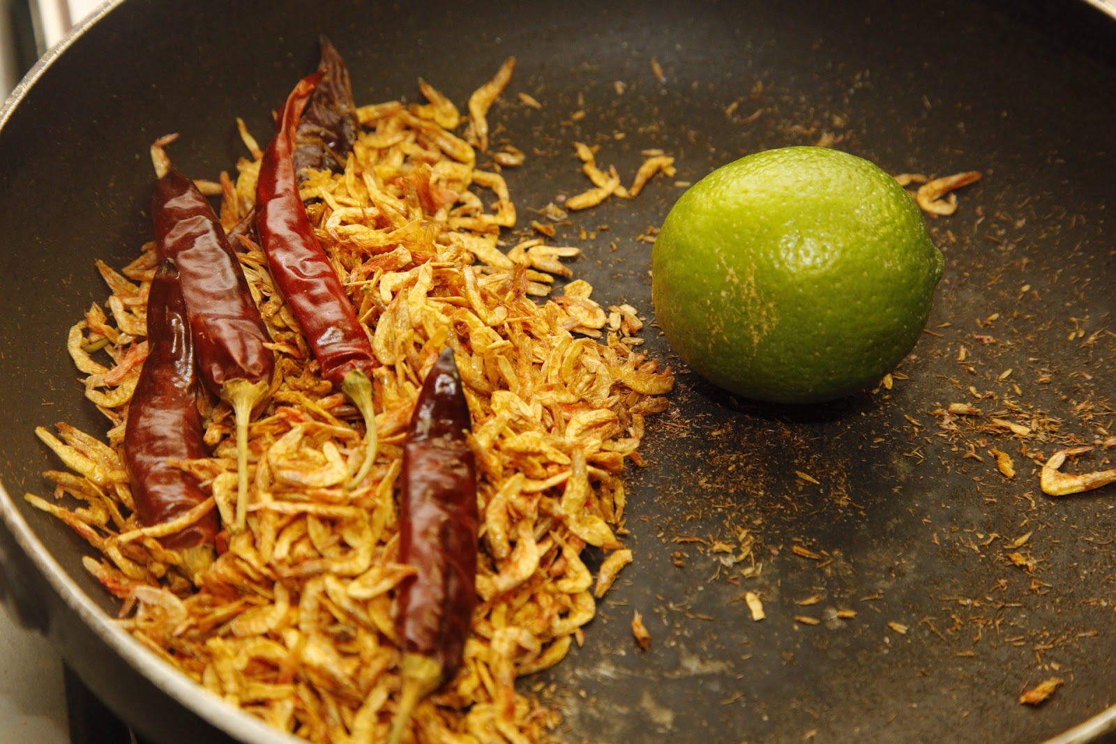 Try me from Recipe Basket....... Dry Prawns Sambal( Katta sambol inspired)