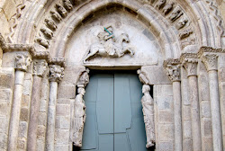 Portail St-Jacques, Église Santiago