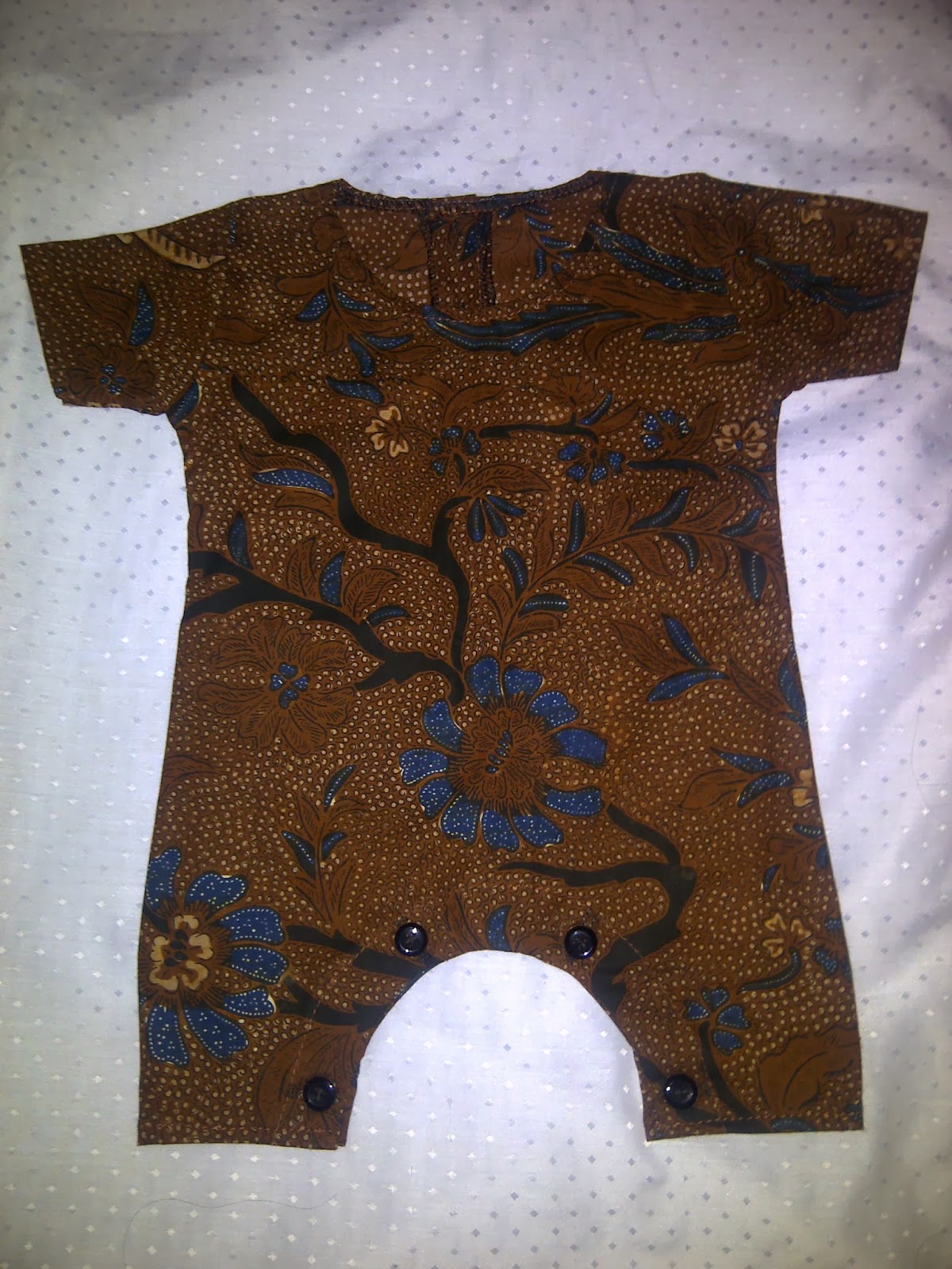 baju jumpsuit baby