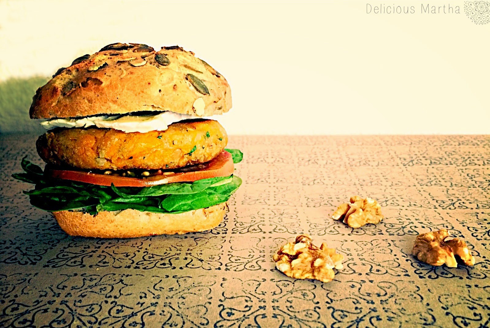 Fast Food A Fuego Lento: Hamburguesa Vegetal De Calabaza Con Nueces