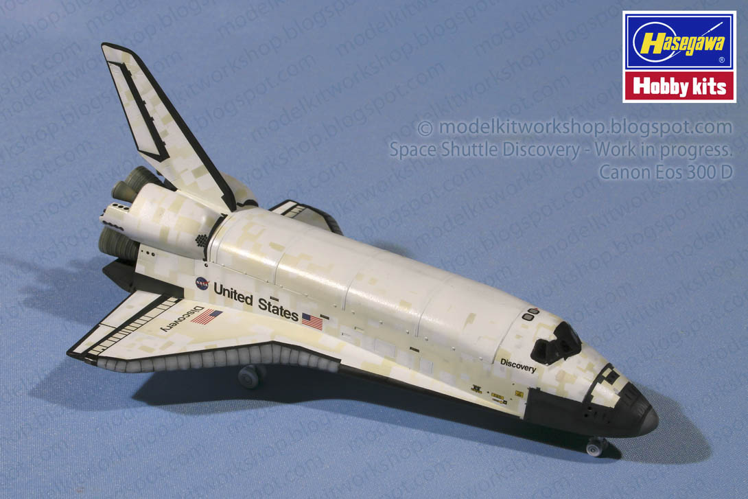 MODELKIT Space shuttle Discovery Hasegawa 1/200