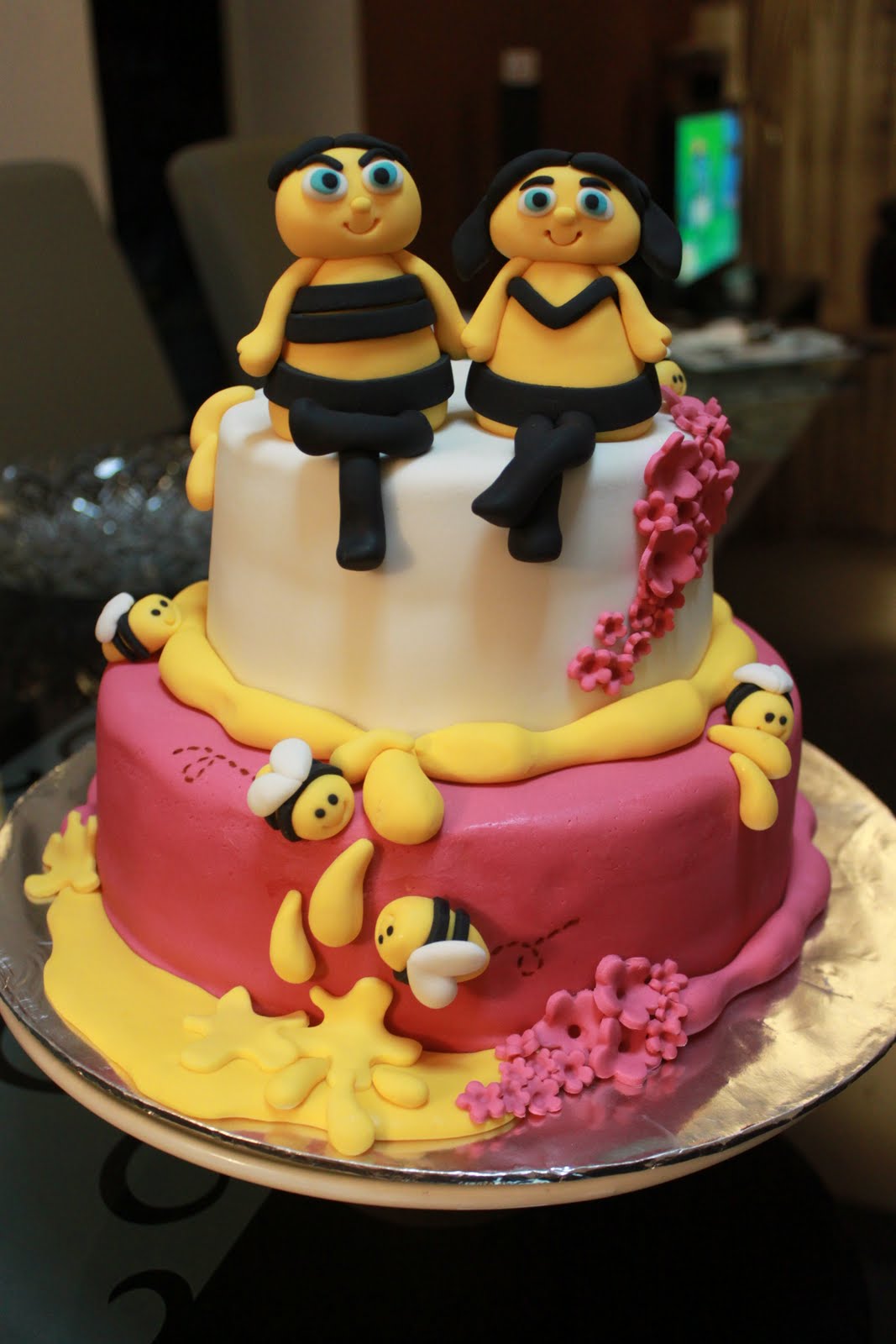 Bee Wedding Cake