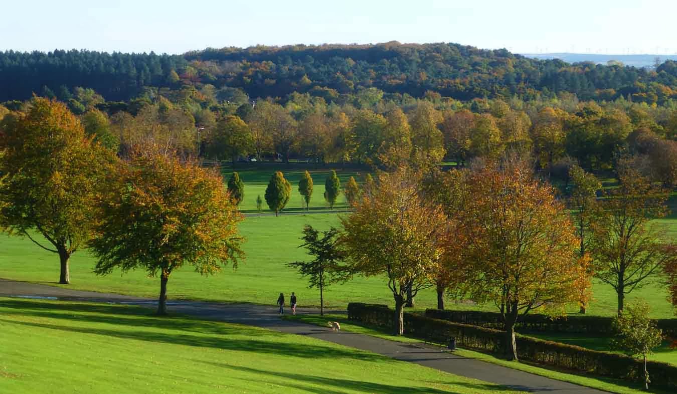 Alex and Bob`s Blue Sky Scotland Glasgow Parks. Autumn At The World's End.