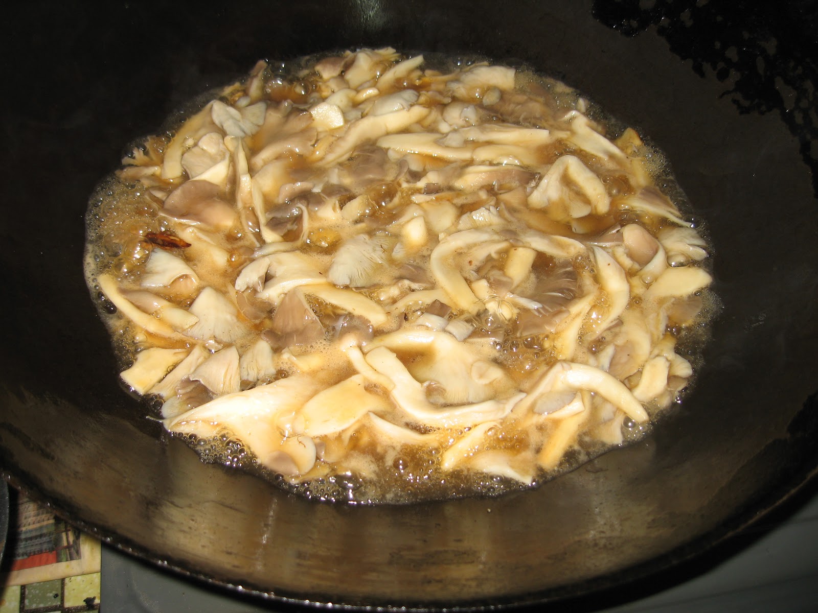 Sumptuous Flavours StirFried Abalone Mushroom 鲍鱼菇炒蚝油