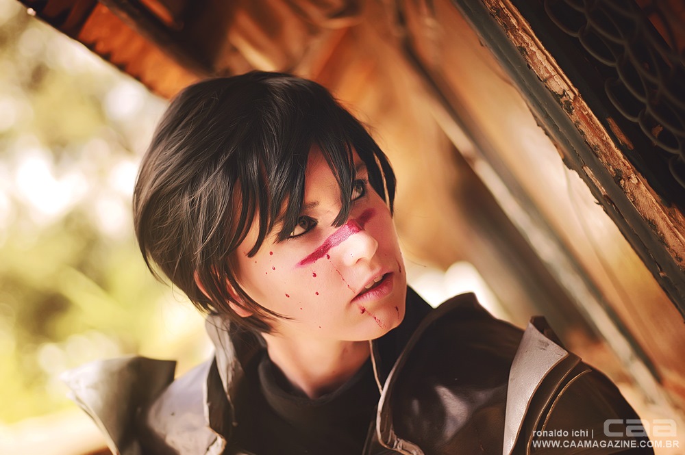 cosplayer Marine Orthodox and your Rogue Hawke cosplay costume from BioWare's Dragon Age II
